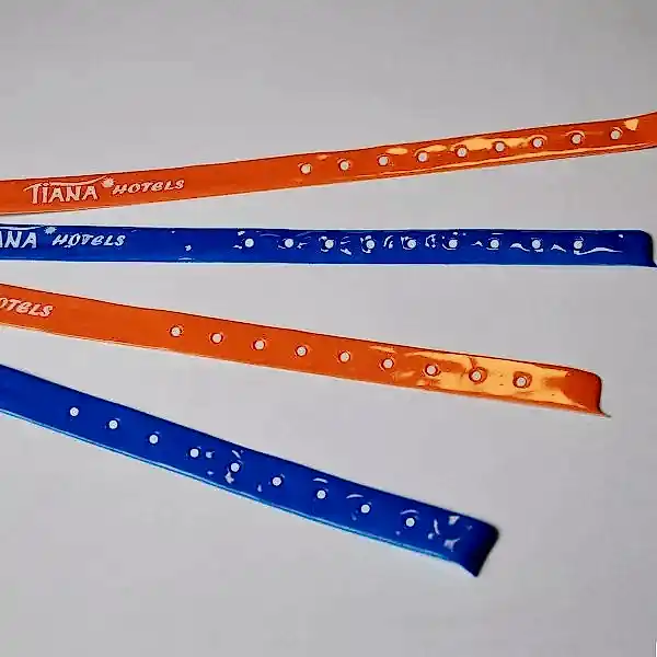 Plastik Kol Bilekliği 3